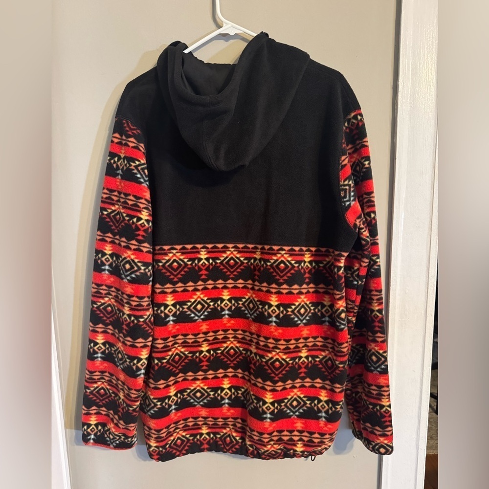 Super Massive Outdoor Aztec Black and Red Patterned Fleece Pullover Sweater - Picture 10 of 10